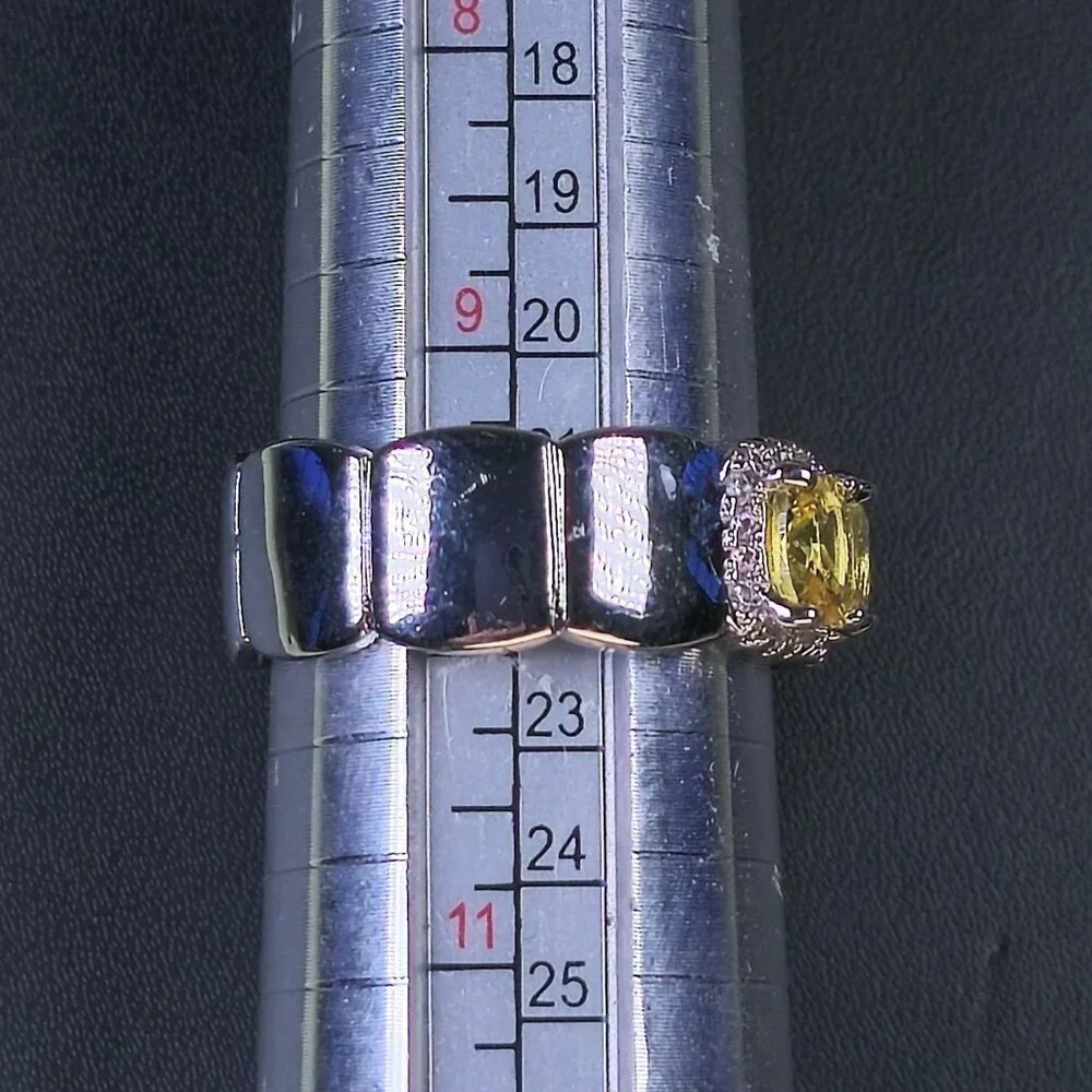 Statement Ring With Five Large Yellow Rhinestones‎ Size 9.5 (NWOT)